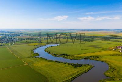 Teren agricol extravilan de 220000 mp, în Est - 1