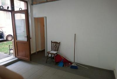 Spațiu comercial, de 20 mp, în Bumbești-Jiu - 2