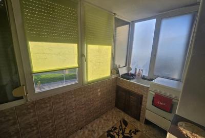 Apartament cu 3 camere decomandat în Nufărul - 7
