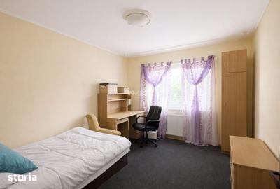 Apartament cu 3 camere decomandat în Nicolina
