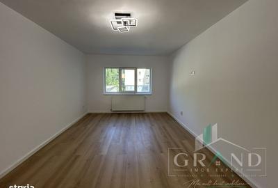 Apartament cu 3 camere decomandat în Zorilor