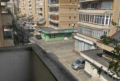 Apartament cu 4 camere decomandat în Ultracentral - 3