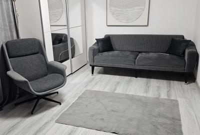 Apartament cu 2 camere decomandat, mobilat în Tei