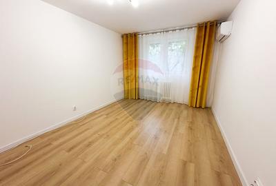 Apartament cu 2 camere decomandat, mobilat în Victoriei