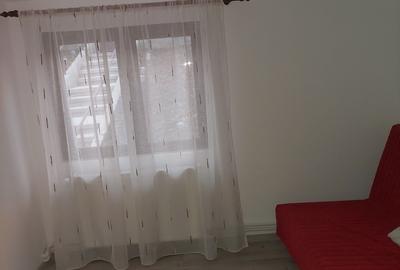 Casă cu 2 camere cu Teren 1200 Mp în Pietrișu