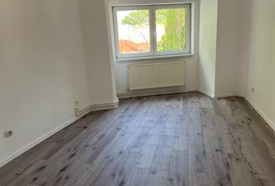 Apartament cu 3 camere semidecomandat în Dacia - 8