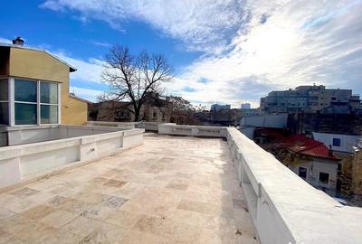 Casă cu 7 camere cu Canalizare în Romană - 2