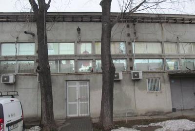 Spațiu comercial, de 600 mp, în Central - 9