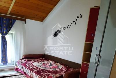 Casă cu 5 camere cu Canalizare în Ghiroda - 3