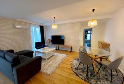 Apartament cu 3 camere semidecomandat în P-ta Presei Libere - 1