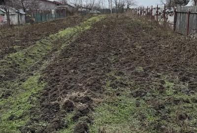 Teren de 1000 mp, în Pădurișu - 4