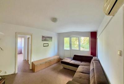 Apartament cu 3 camere semidecomandat în Govândari