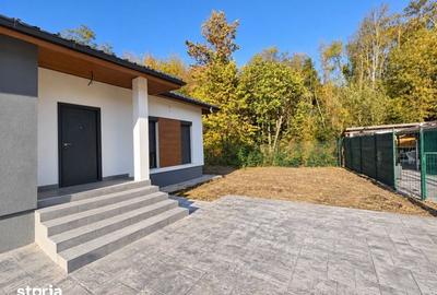 Casă cu 3 camere cu Teren 395 Mp în Moșoaia