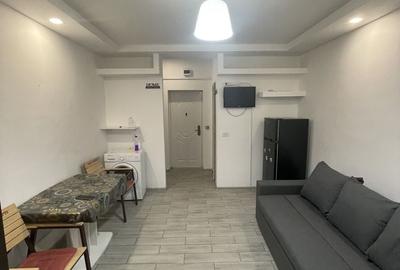Garsonieră decomandată în Central