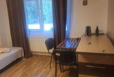 Apartament cu 2 camere semidecomandat în 1 Decembrie 1918