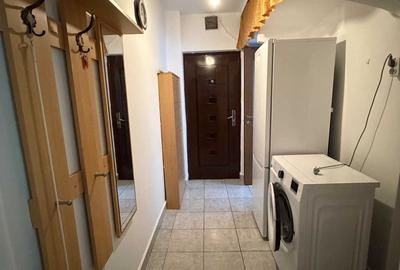 Apartament cu 2 camere nedecomandat în Mihai Bravu