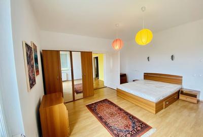 Apartament cu 4 camere în Sub Arini