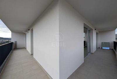 Apartament cu 3 camere semidecomandat, mobilat în Florești - 8