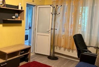 Garsonieră semidecomandată în Tractorul - 5