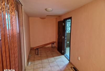 Casă cu 3 camere cu Teren 300 Mp în Brăești - 4
