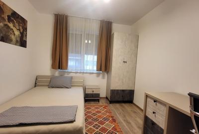 Apartament cu 3 camere semidecomandat, mobilat în Giroc - 12