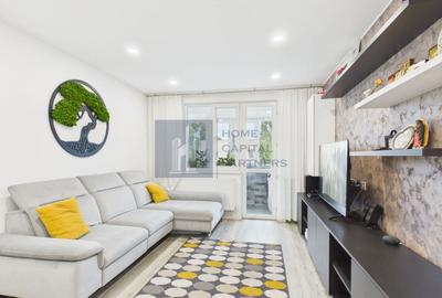 Apartament cu 4 camere decomandat în Apusului