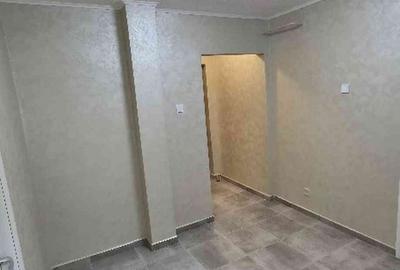 Apartament cu 3 camere decomandat în Narcisa