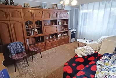 Apartament cu 2 camere decomandat în Apollo