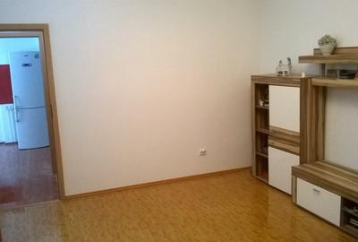 Apartament cu 3 camere decomandat, mobilat în P-ța Victoriei - 14