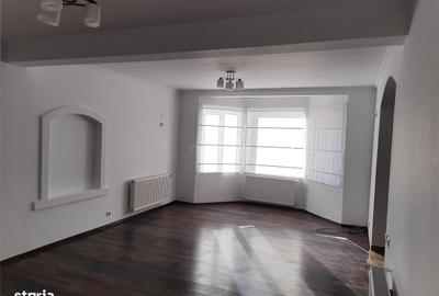 Casă cu 4 camere în Ostratu - 4