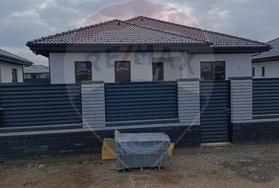 Casă cu 4 camere în Central - 6