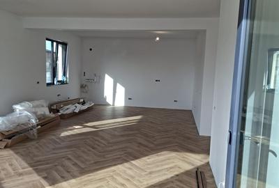 Casă individuală cu 4 camere cu Canalizare în Trivale - 9