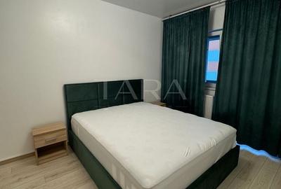 Apartament cu 4 camere semidecomandat, mobilat în Baciu