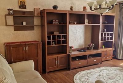 Apartament cu 2 camere decomandat în Nicolina