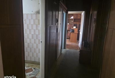 Apartament cu 2 camere decomandat în Tractorul - 6