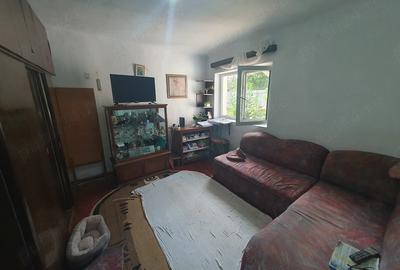 Casă cu 3 camere cu Teren 314 Mp în Central