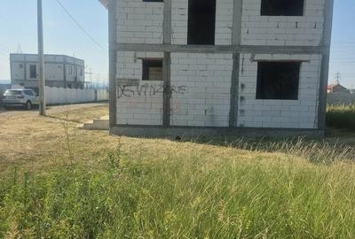 Casă cu 4 camere cu Teren 4 Mp în Mărăcineanu - 3