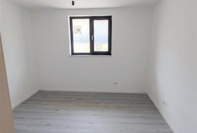 Casă cu 4 camere cu Teren 460 Mp în Nojorid - 3