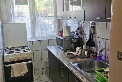 Apartament cu 2 camere nedecomandat, mobilat în Girocului