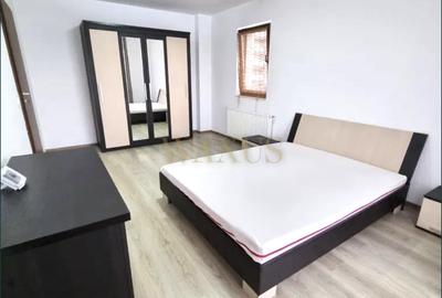 Apartament cu 2 camere decomandat, mobilat în Sud - 4