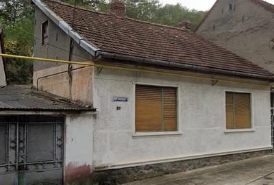 Casă cu Teren 677 Mp în Central