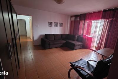 Apartament cu 3 camere semidecomandat în Central - 3