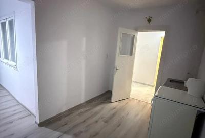 Apartament cu 2 camere decomandat în Est