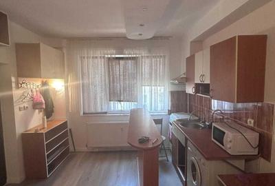 Garsonieră decomandată în Nicolina