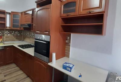 Casă cu 2 camere cu Teren 130 Mp în Central
