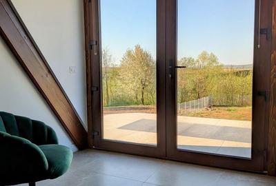 Casă cu 3 camere în Vârfu Câmpului - 3