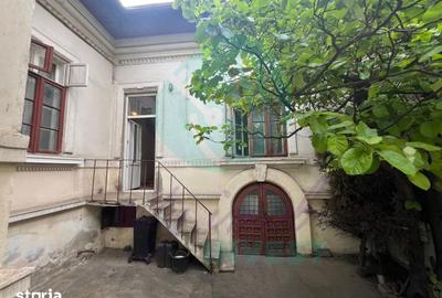 Casă cu 6 camere cu Canalizare în Parcul Carol - 2