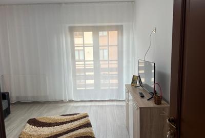 Apartament cu 2 camere decomandat, mobilat în Galata - 3