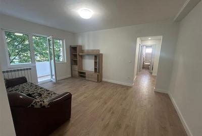 Apartament cu 3 camere semidecomandat, mobilat în George Enescu