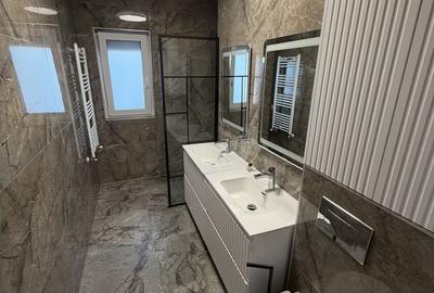 Casă cu 4 camere cu Teren 300 Mp în Valea Lupului